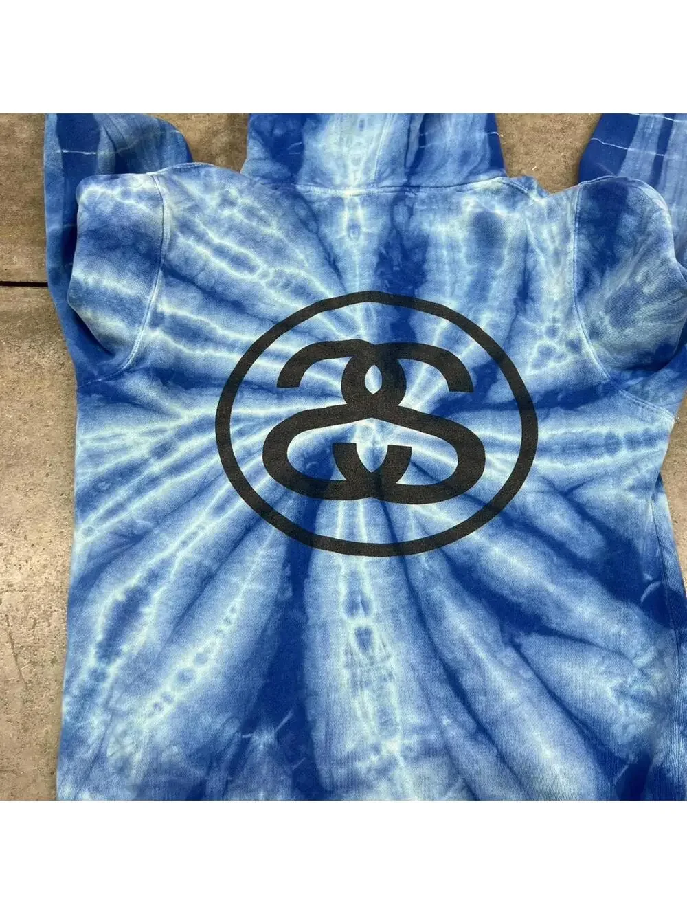 vintage stussy blue and white tie dye big logo hoodie size small